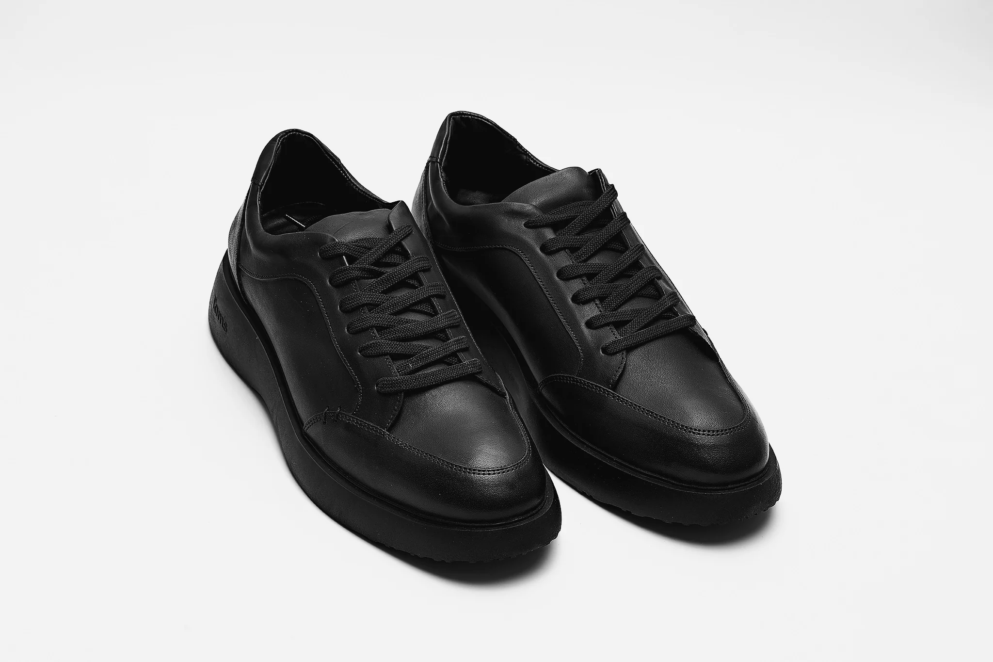 Tam's Chunky Sneakers - Image 4